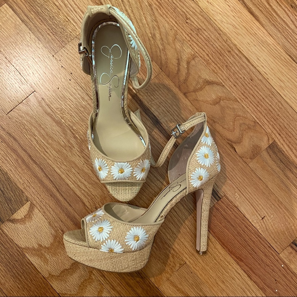 Daisy Platform Heels